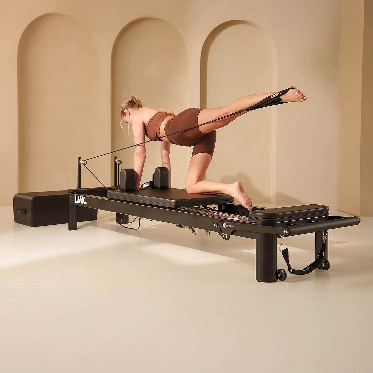 144939-Lifemaxx-Harmony-Pilates-Reformer-zwart-afbeelding-2