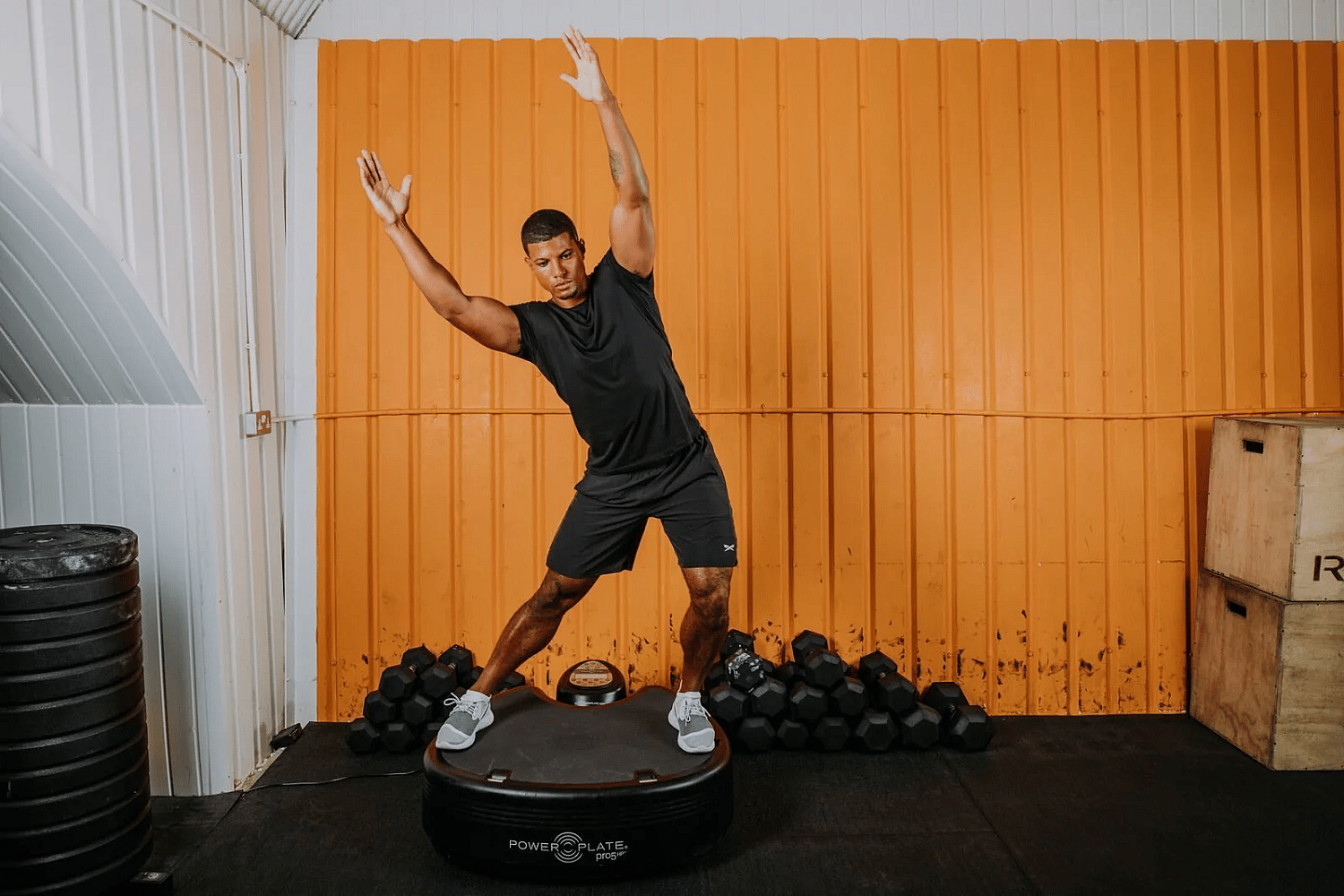 104743-Power-plate-pro5-HP-zwart-afbeelding-4