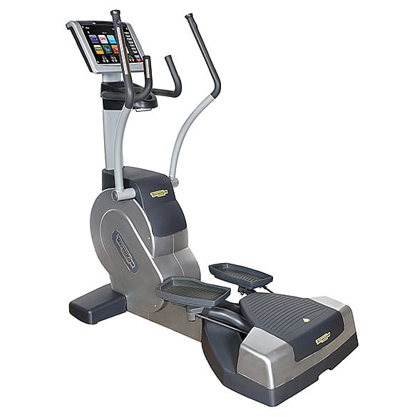 107859-Technogym-lateral-trainer-Crossover-Excite-700-Visioweb-zilver-gebruikt-afbeelding-1