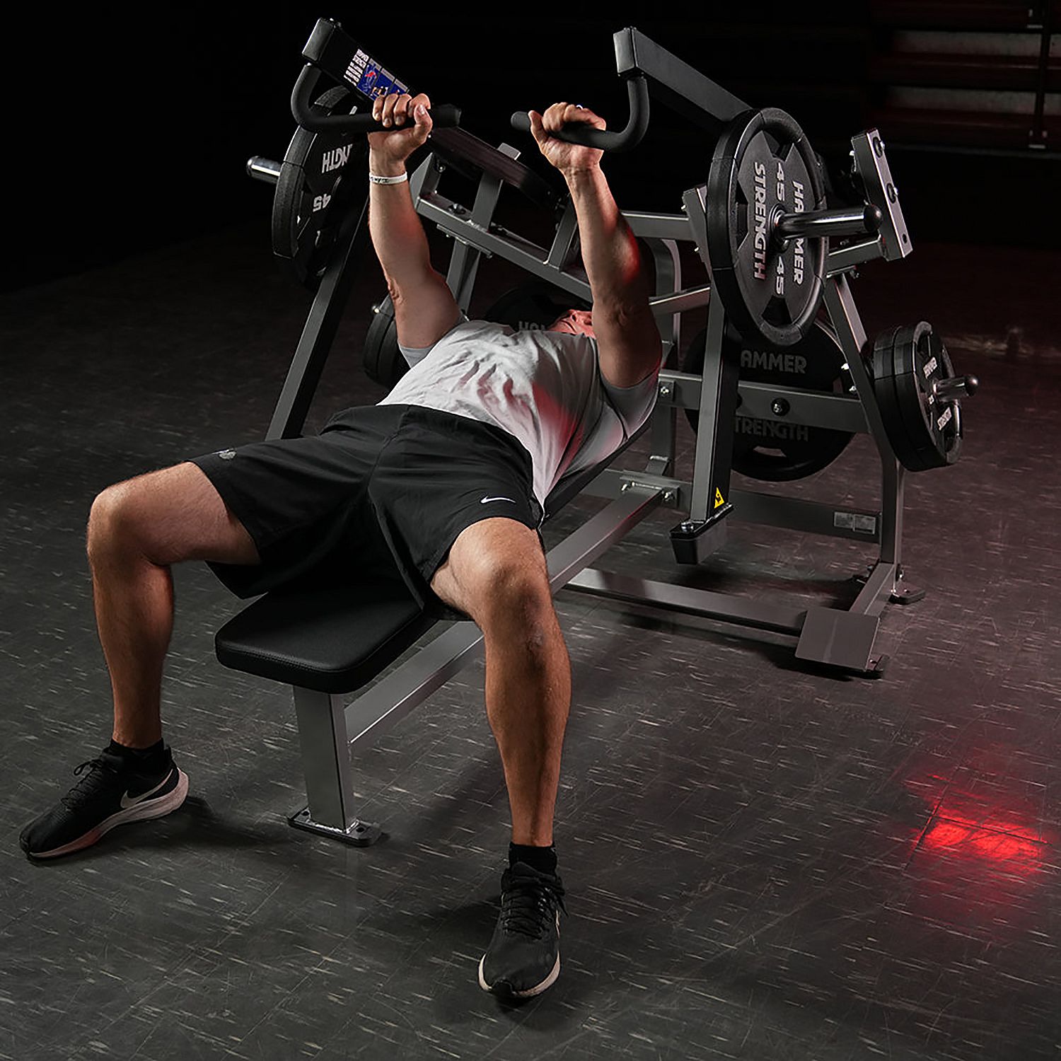 145878-Hammer-Strength-Plate-Loaded-Iso-Lateral-Horizontal-Bench-Press-afbeelding-2