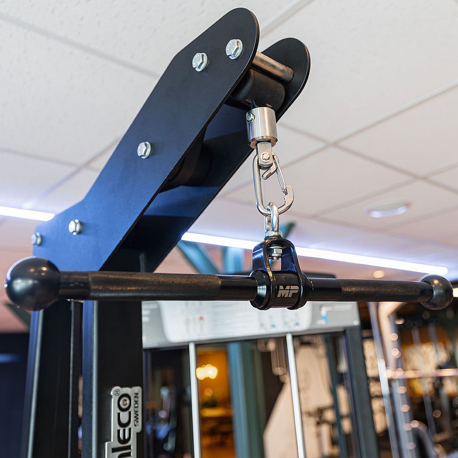 145741-Muscle-Power-rotation-straight-bar-afbeelding-4