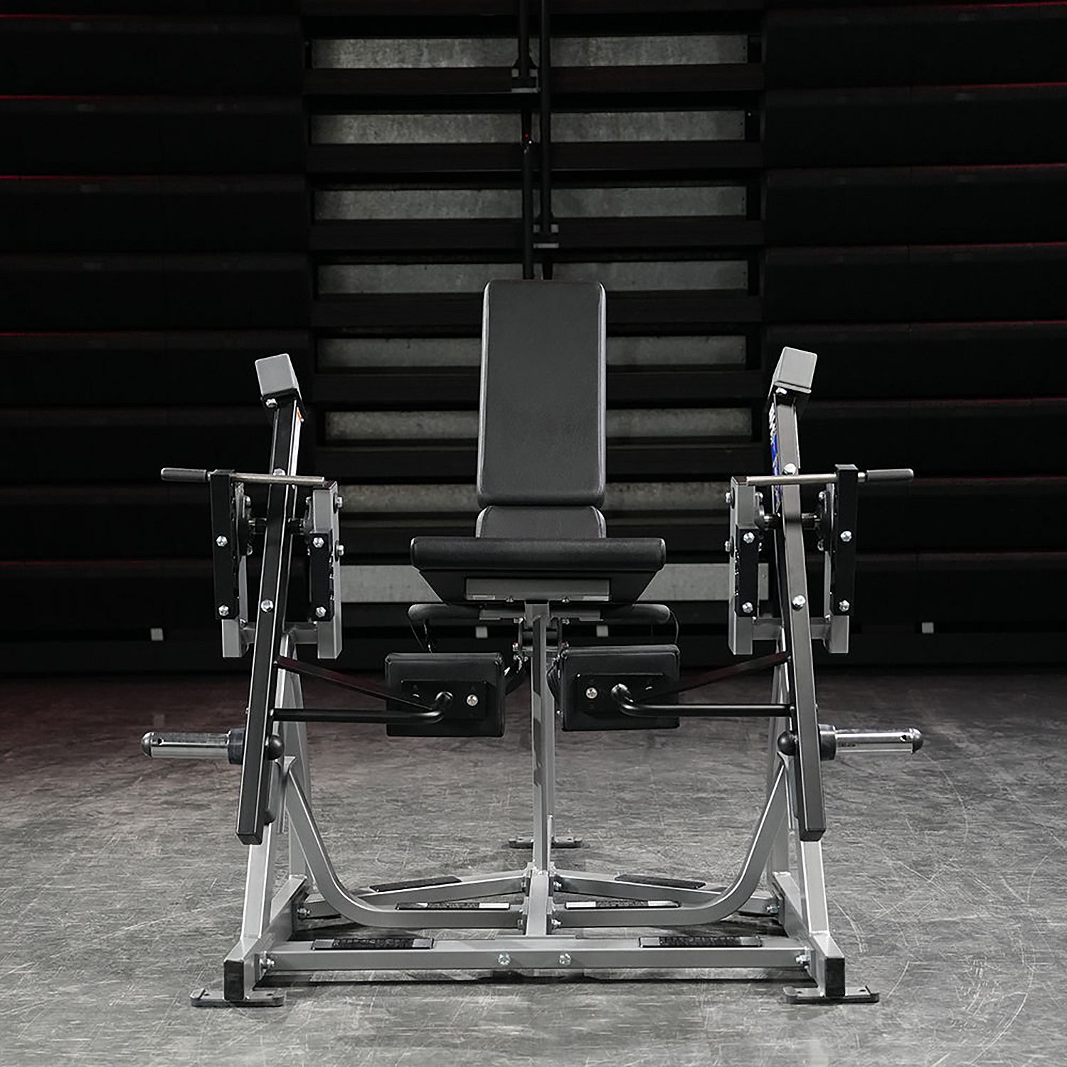 145882-Hammer-Strength-Iso-Lateral-Leg-Extension-afbeelding-6