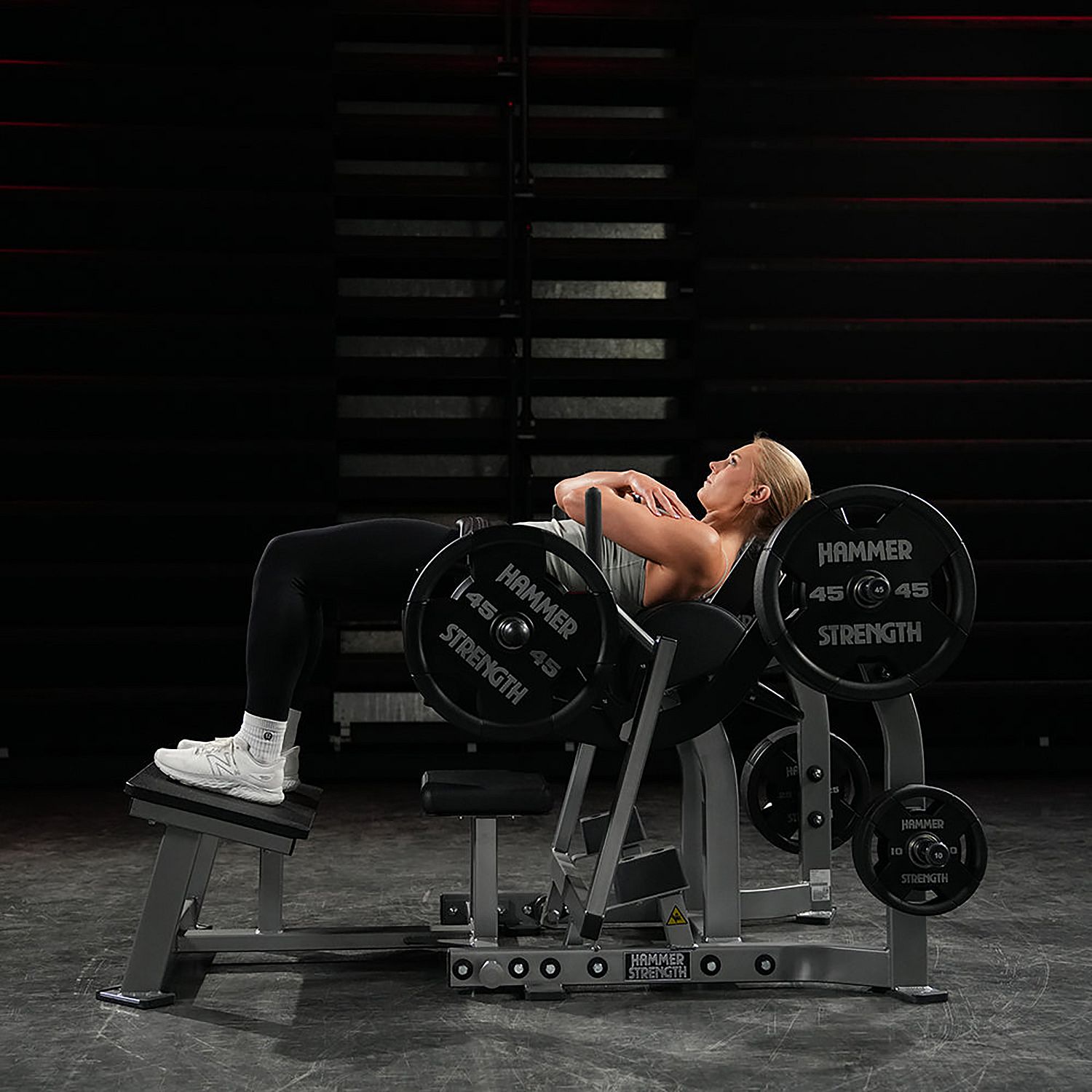 145891-Hammer-Strength-Plate-Loaded-Glute-Drive-afbeelding-2
