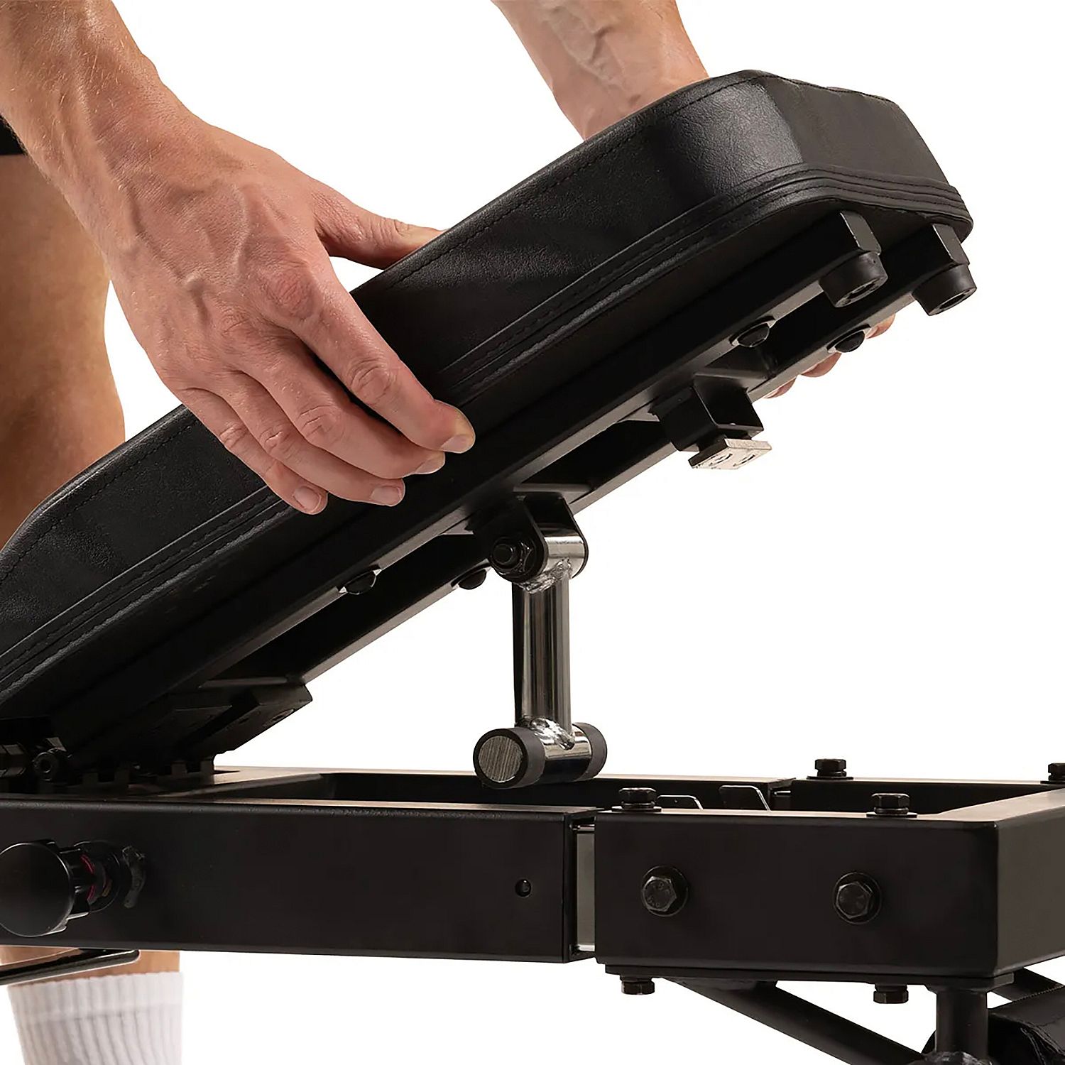 143623-Hammer-Bench-Pullup-Dip-halterbank-afbeelding-8