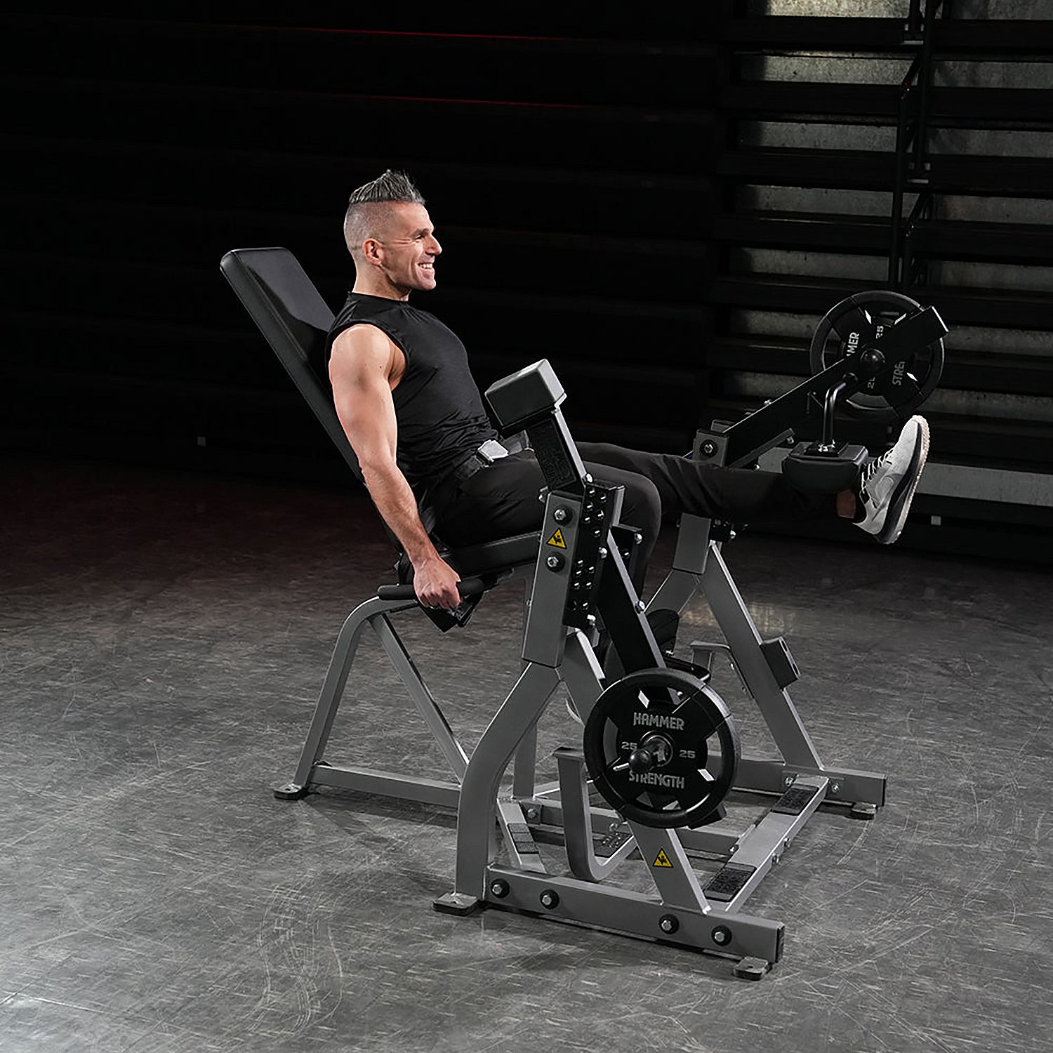 145882-Hammer-Strength-Iso-Lateral-Leg-Extension-afbeelding-3