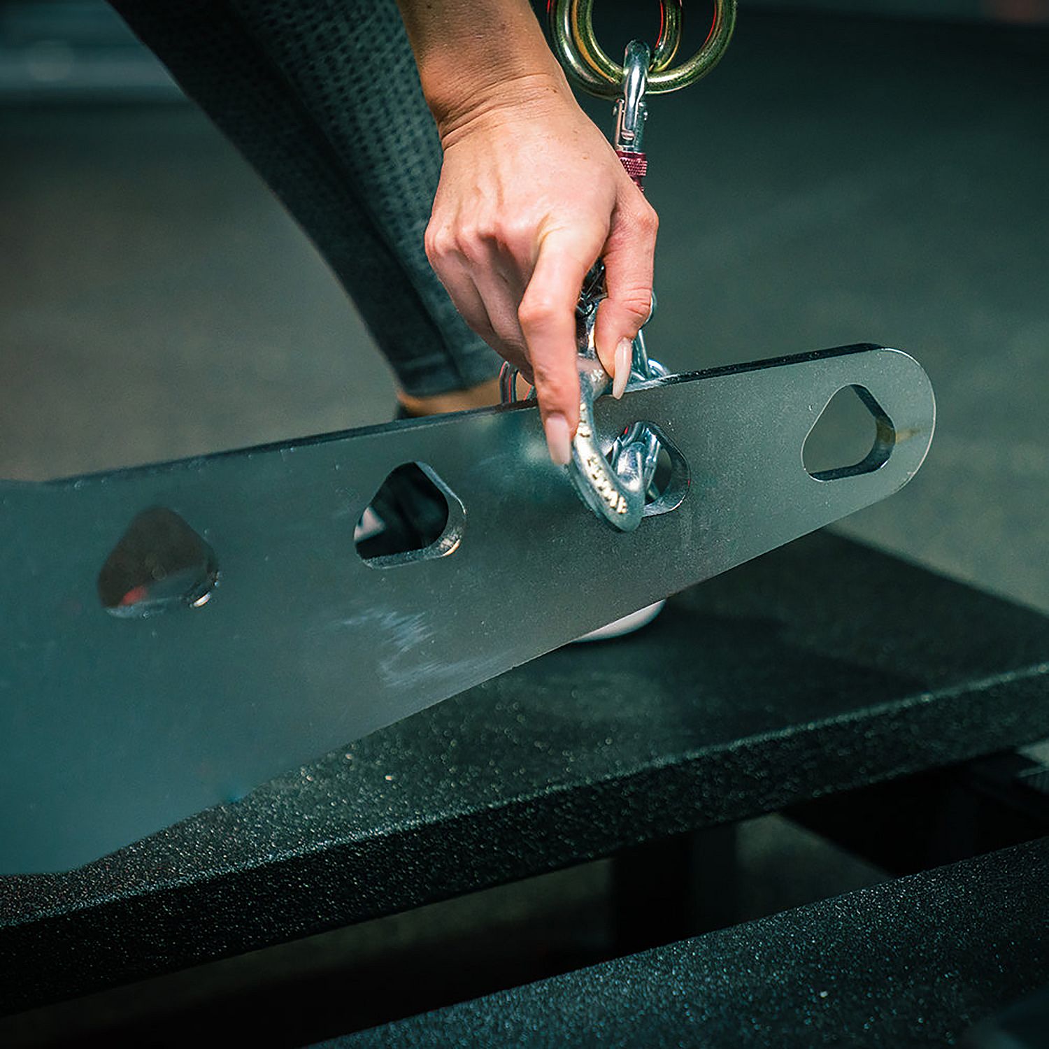 145892-Hammer-Strength-Plate-Loaded-Belt-Squat-afbeelding-10