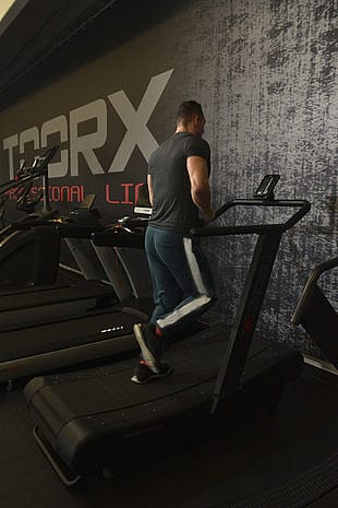 80380-Toorx-Loopband-Race-cross-HIIT-curved-afbeelding-6